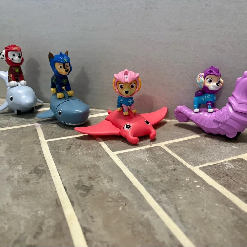 Paw Patrol Aqua Pups coral seahorse complete set
